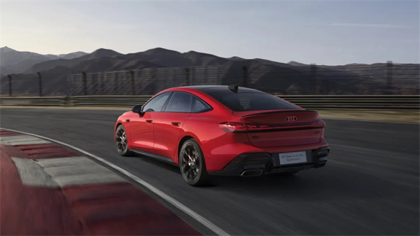 全新上汽奥迪A5L Sportback正式上市，限时臻享价25.99万元起